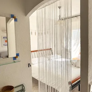 coquet-appartement-avec-terrasse-sur-la-mer.fr-provencehotel.com/