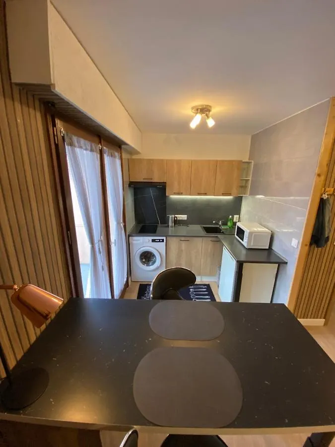 Studios & Chambres Aux Portes De Geneve Saint-Julien-en-Genevois Apartment